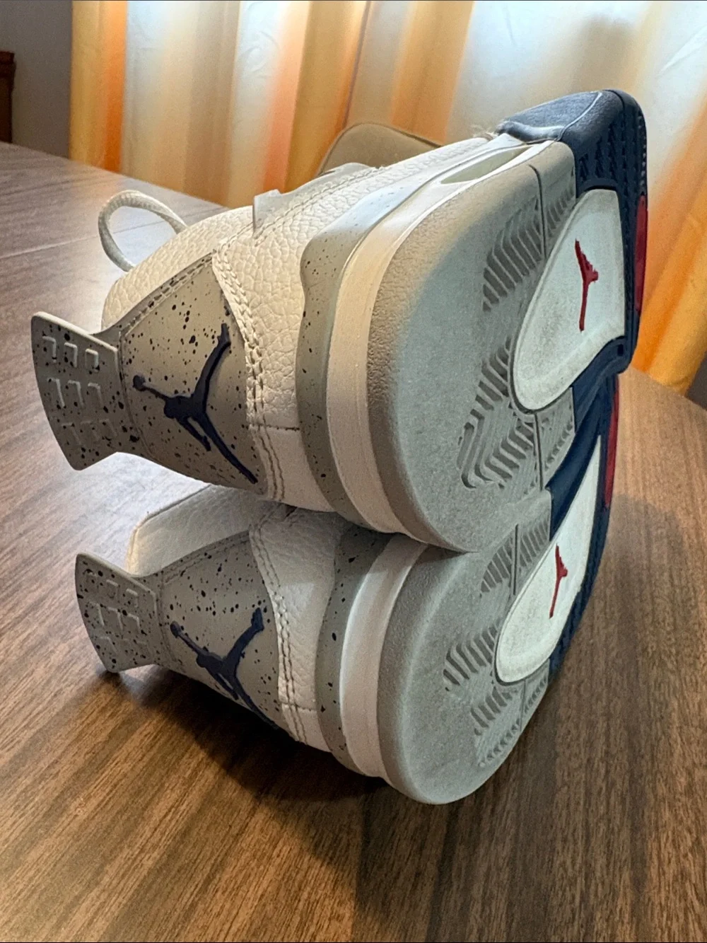 Nike Air Jordan 4 Retro Columbia Size 7 White Midnight Blue 136013-069 Sneakers